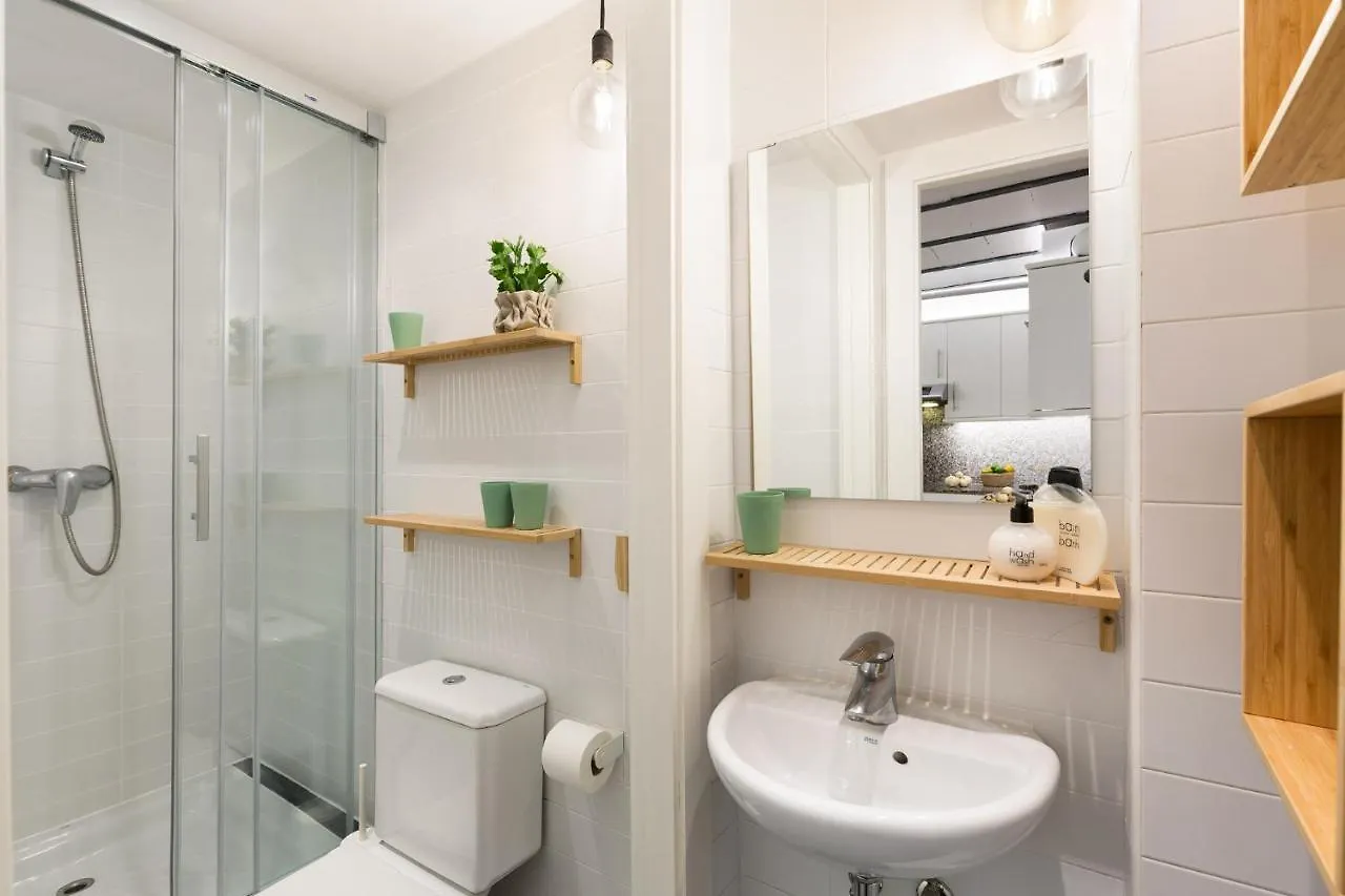 Ola Living Born Apartment Barcelona