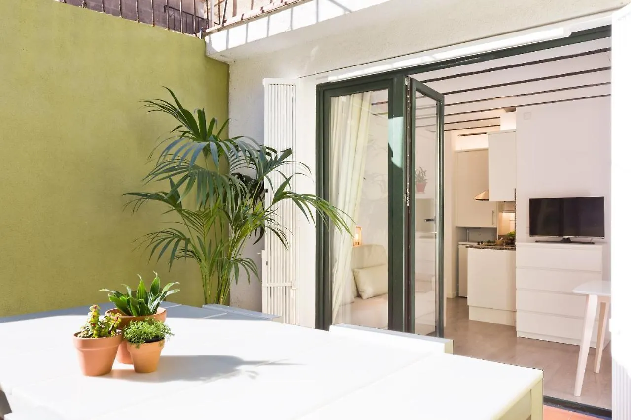 Ola Living Born Apartment Barcelona 0*,