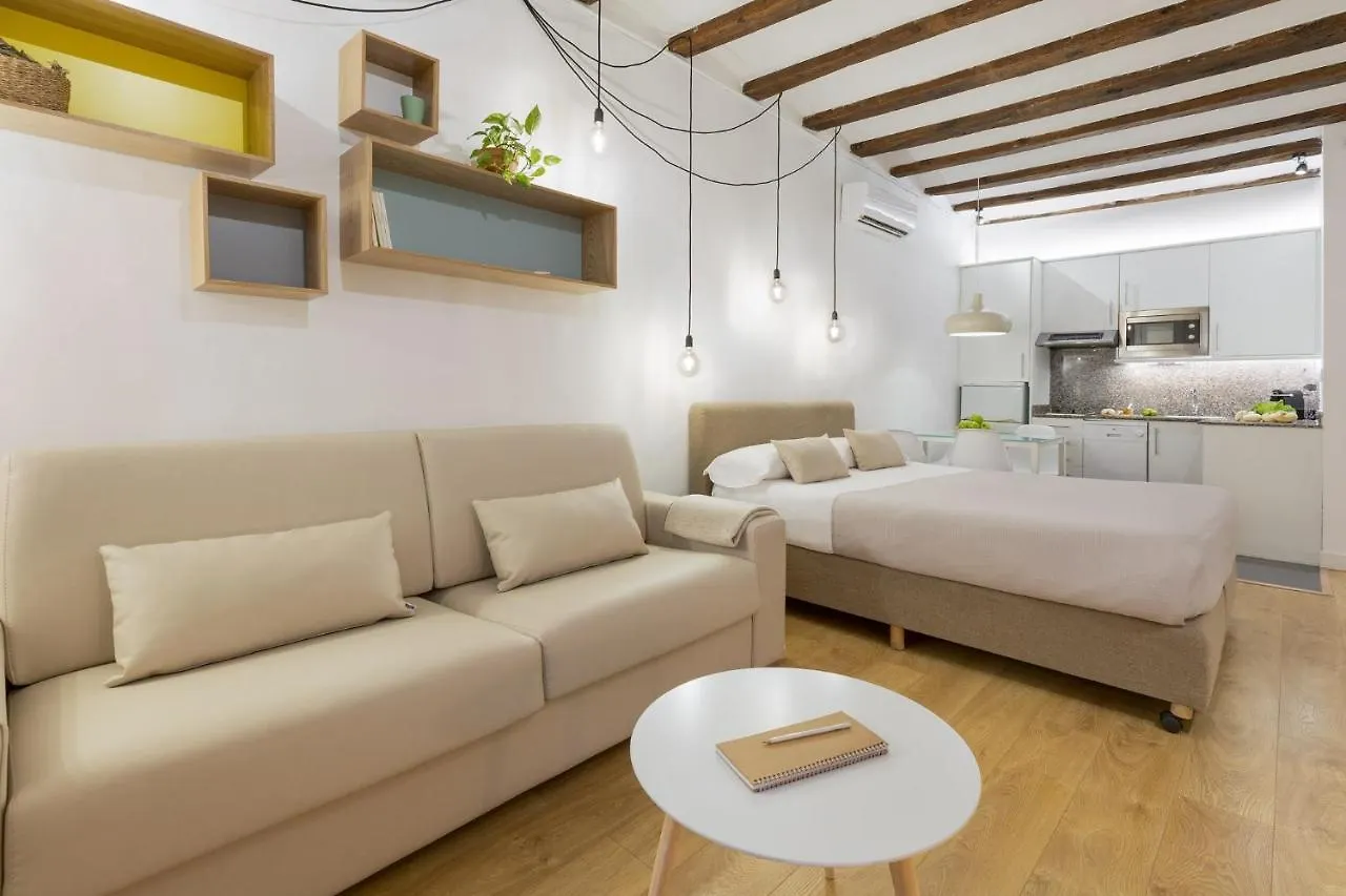 Ola Living Born Apartment Barcelona