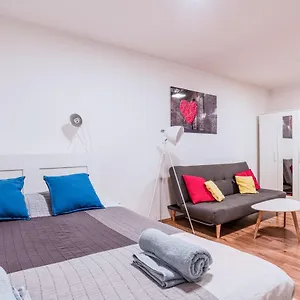 central-studio-boulevard.inbudapesthotels.com/